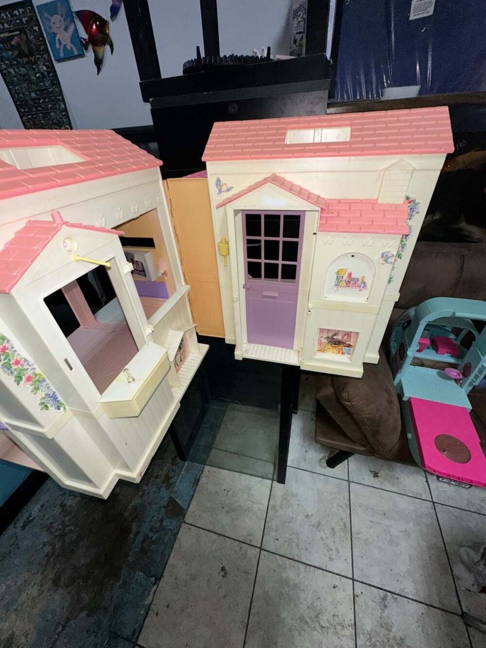 Mattel Fold up Barbie House for parts